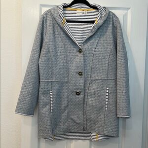 Chico’s Zenergy Gray Quilted Utility Jacket